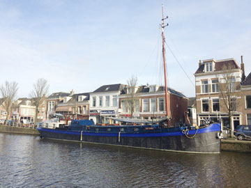 Historisch vaartuig in Leiden